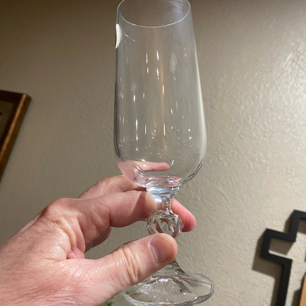 Vintage, Set of 6, Bohemia Crystal Champagne Flutes in the Claudia Pattern - Picture 5 of 9